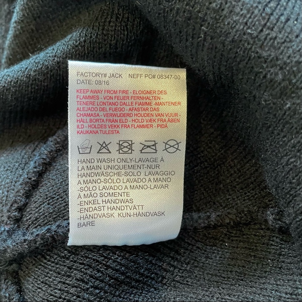 Neff Beanie - Picture 8 of 8
